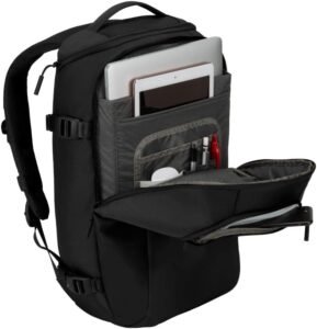 Incase DSLR BackPack with Durable 840D Nylon